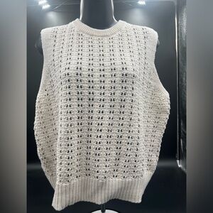 Women's Universal Thread Openwork cream Sweater Vest SZ L. NWT retails for $25‎